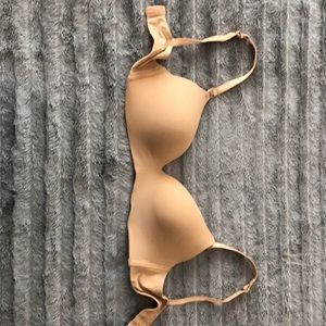 Auden Lightly lined wirefree nursing bra